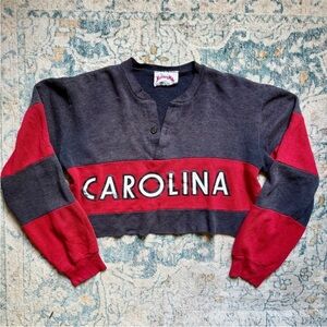 VINTAGE 80’s Nutmeg Mills CAROLINA Cropped Henley Jersey Sport Sporty Collegiate